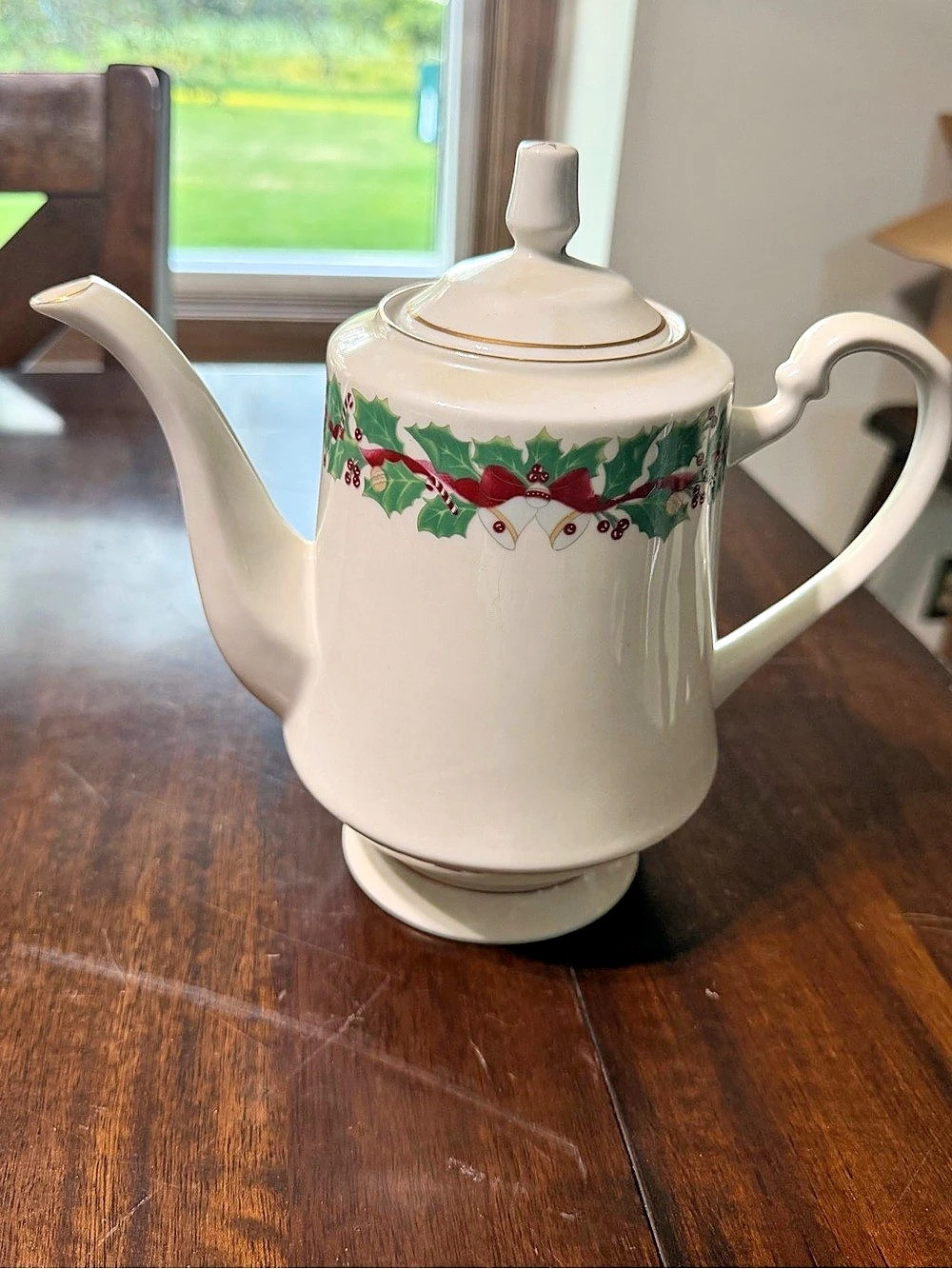 Sango Christmas Holly Teapot White & Green Holiday